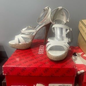 Guess Gwkendral heels